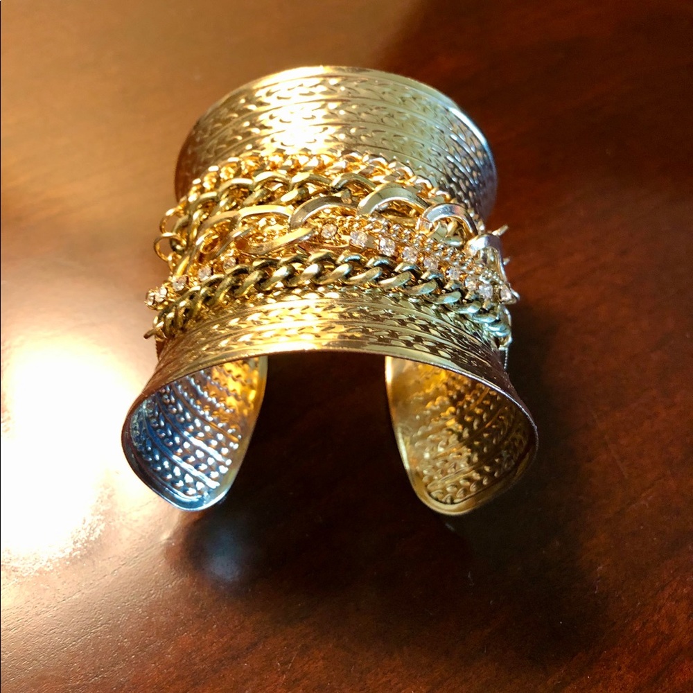 Cuff bracelet